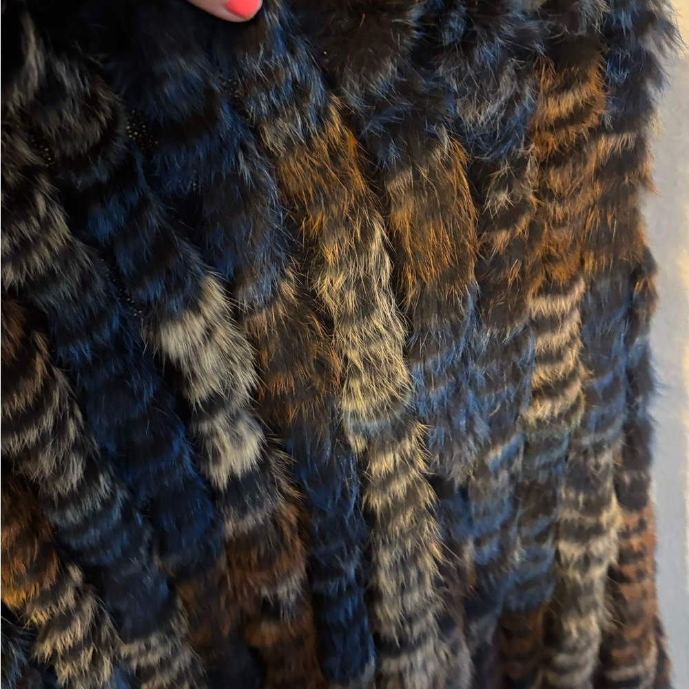 Multicolor Rabit Poncho - Picture 6 of 7